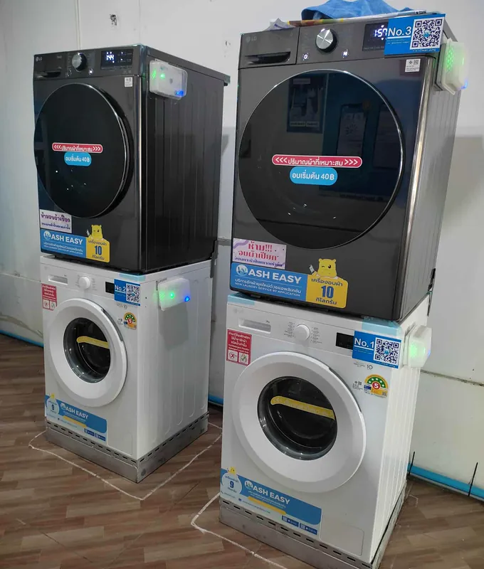 เครื่องซักอบแบบซ้อนที่ติดตั้ง WASH EASY
